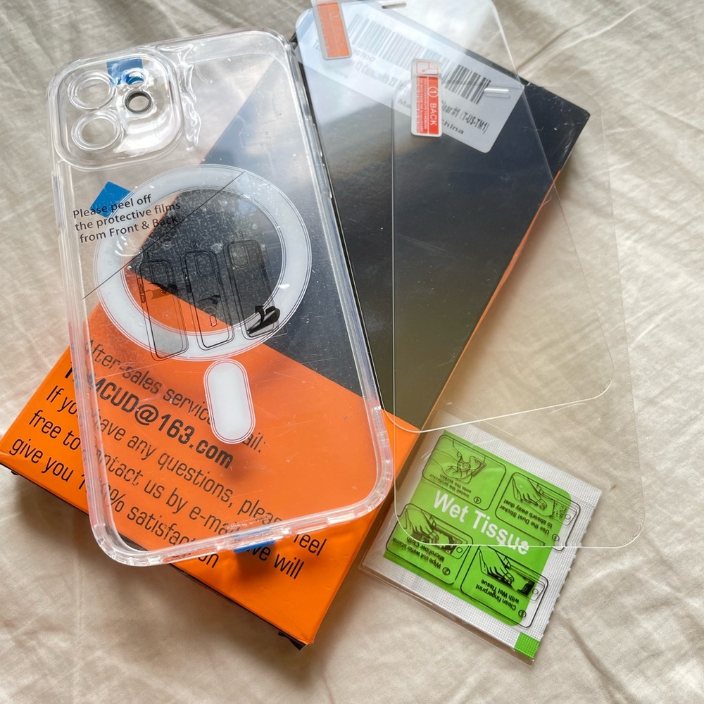iPhone 12 Clear Cover Case PLUS 2x Screen Protectors NIP